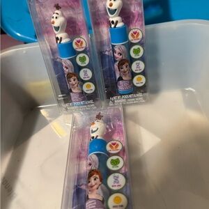 Frozen Olaf and Anna 4 Lip Balm Set